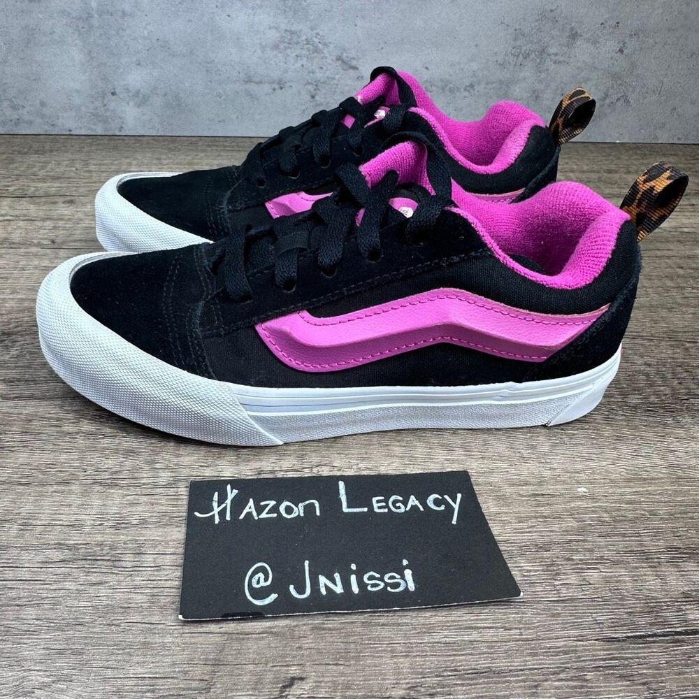 Vans Knu Skool~Girl's~Black/Pink Canvas/Suede Low Skate‎ Sneakers~Size 2.5